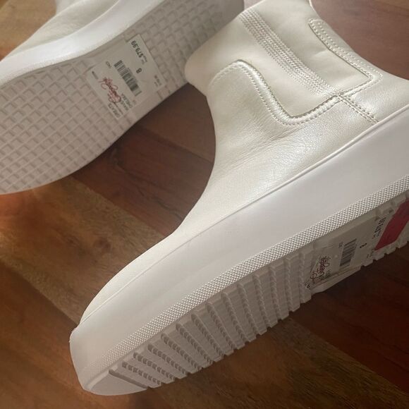 Brand new Italian boots - Picture 3 of 7